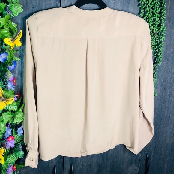 ‘🌼3/$30🌼Jennifer Moore Button Down Blouse Size Large - Picture 7 of 16